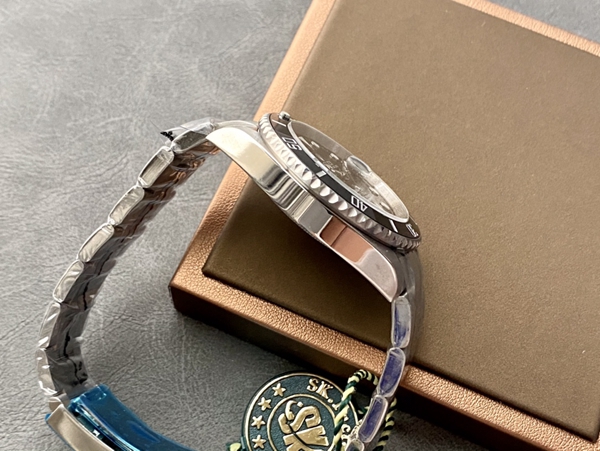 激安ロレックス内部構造